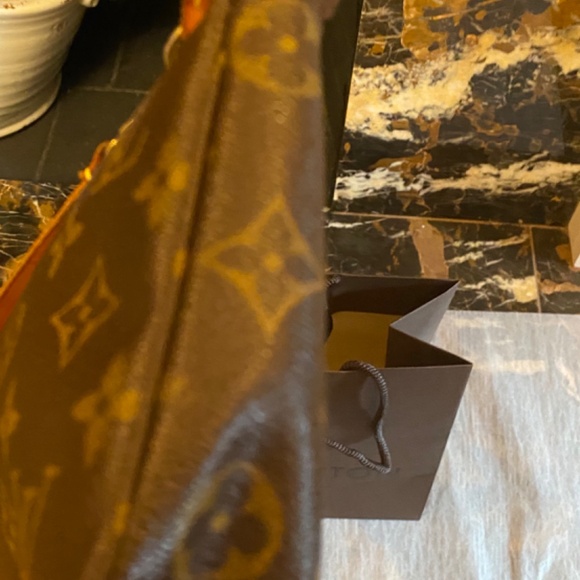 LOUIS VUITTON MONOGRAM POUCHETTE ACCESSOIRES - Picture 7 of 11